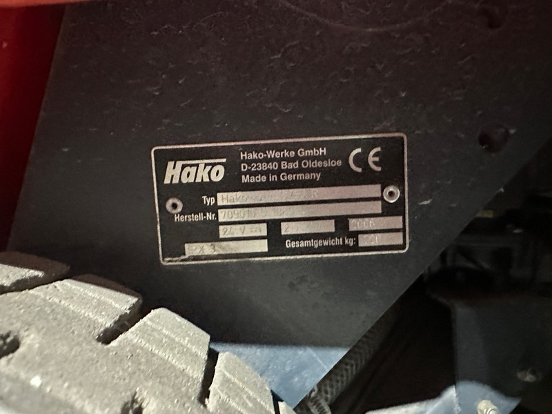 Hako B 750 R SOLD - Подметально-уборочная машина: фото 3 Hako B 750 R SOLD - Подметально-уборочная машина: фото 3