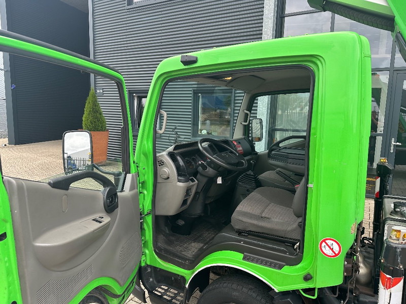 Грузовик с подъемником Palfinger P 260 B op Nissan Cabstar: фото 19