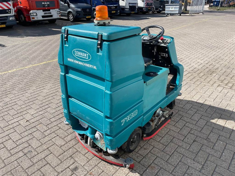 Поломоечная машина TENNANT 7100: фото 6