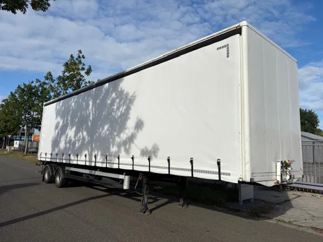 Verem 2 axle trailer combi Closed Box and curtain slider MOT 01-2026 - Полуприцеп-фургон: фото 1 Verem 2 axle trailer combi Closed Box and curtain slider MOT 01-2026 - Полуприцеп-фургон: фото 1