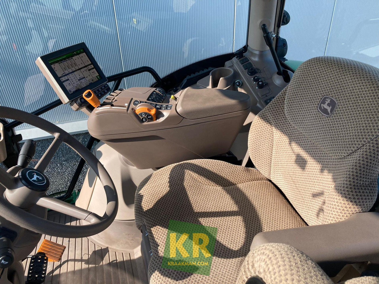 Новый Трактор 6R 155 John Deere: фото 17 Новый Трактор 6R 155 John Deere: фото 17