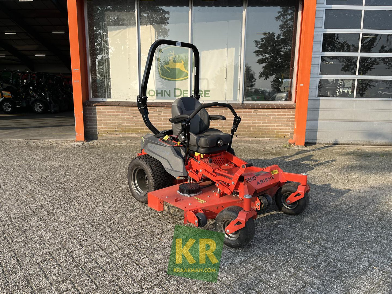 Ariens ZENITH - Газонокосилка: фото 3 Ariens ZENITH - Газонокосилка: фото 3