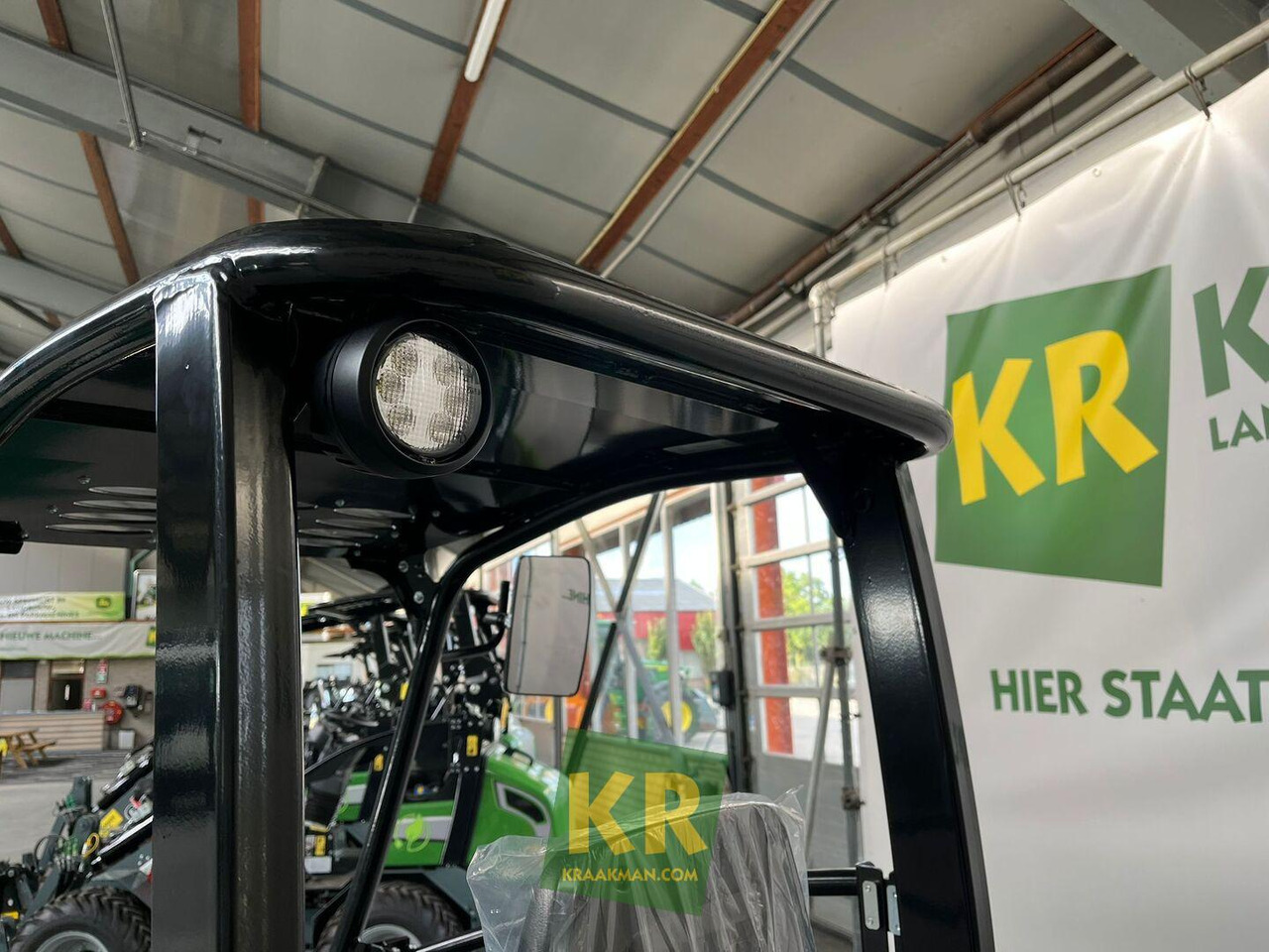 G1200 Giant  - Компактный фронтальный погрузчик: фото 4 G1200 Giant  - Компактный фронтальный погрузчик: фото 4