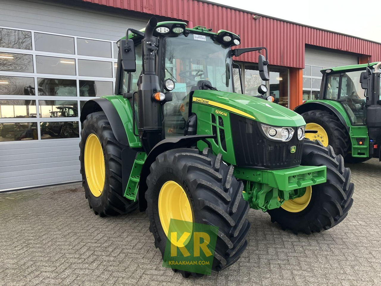 John Deere 6090M - Трактор: фото 2 John Deere 6090M - Трактор: фото 2