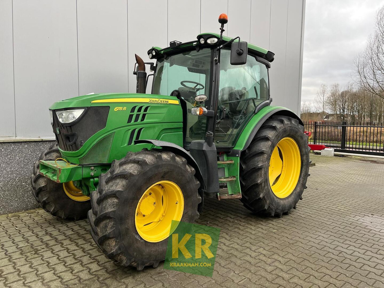 John Deere 6115R - Трактор: фото 1 John Deere 6115R - Трактор: фото 1