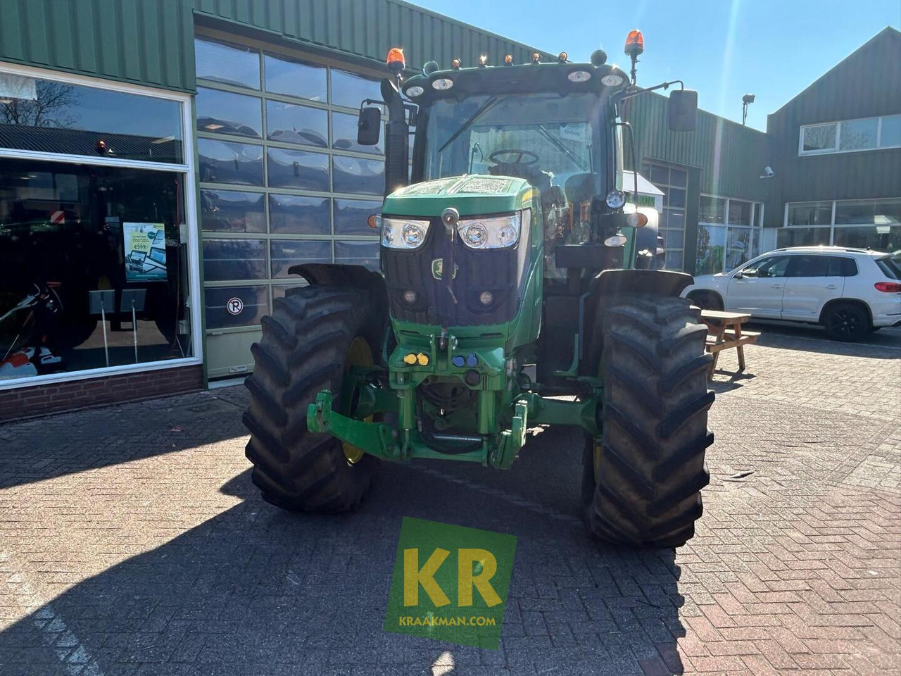John Deere 6150R - Трактор: фото 2 John Deere 6150R - Трактор: фото 2