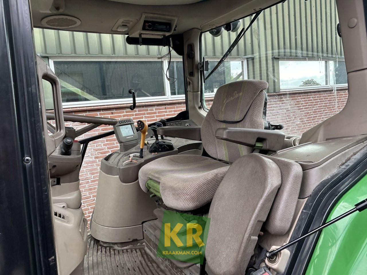 John Deere 6534 - Трактор: фото 3 John Deere 6534 - Трактор: фото 3
