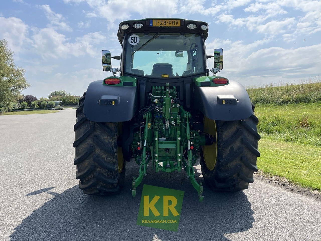 John Deere 6R 185 - Трактор: фото 4 John Deere 6R 185 - Трактор: фото 4