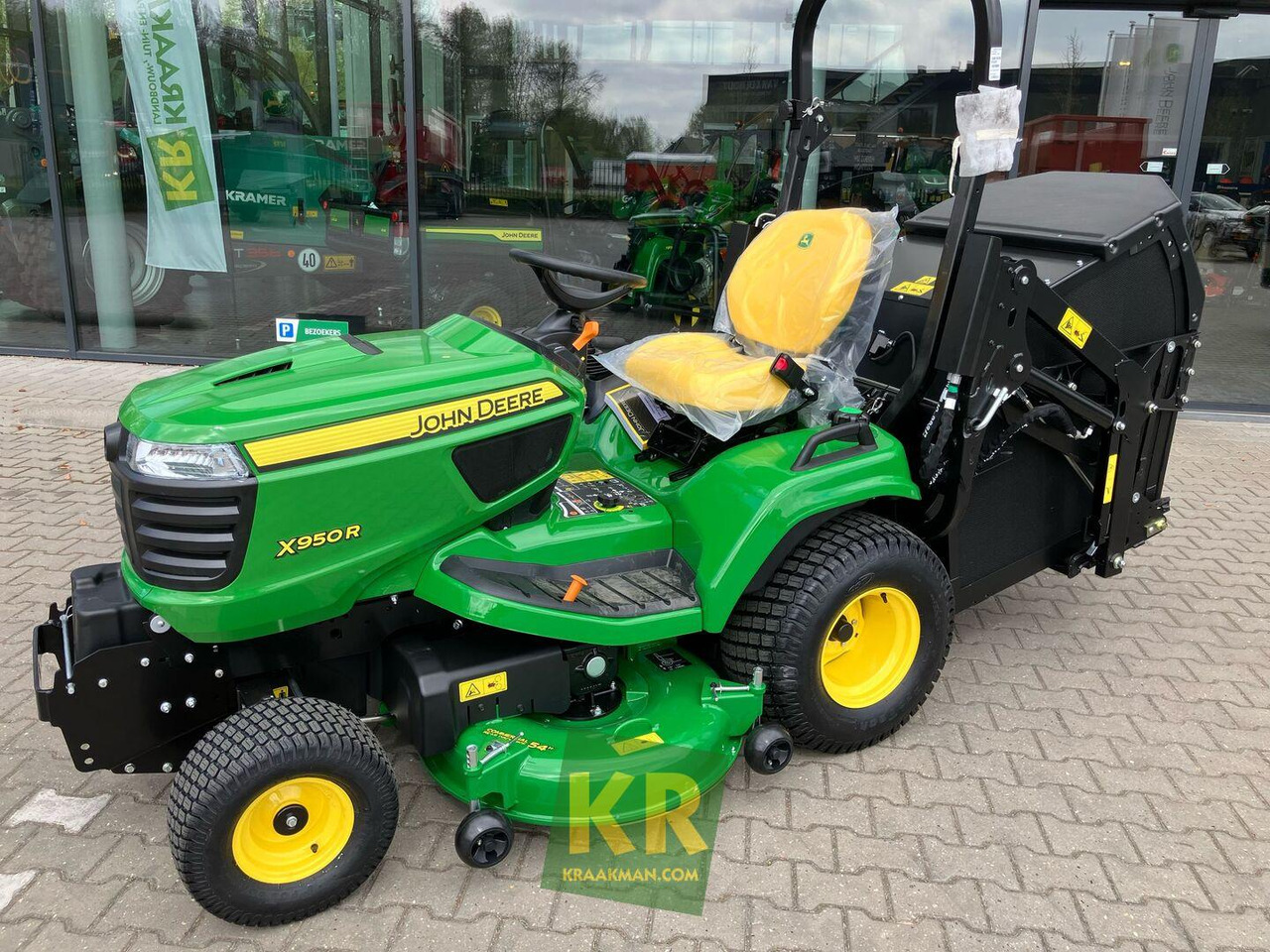 John Deere X950R - Газонокосилка: фото 1 John Deere X950R - Газонокосилка: фото 1