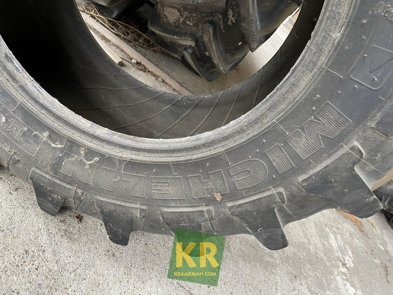 Michelin Agribib 14.9R24 126A8 band - Шина для Сельскохозяйственной техники: фото 4 Michelin Agribib 14.9R24 126A8 band - Шина для Сельскохозяйственной техники: фото 4