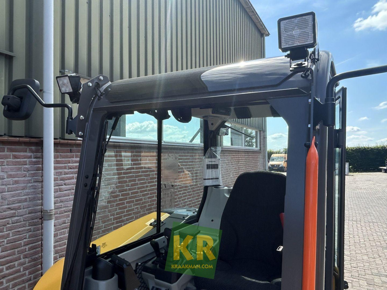 Volvo EC 37F - Гусеничный экскаватор: фото 4 Volvo EC 37F - Гусеничный экскаватор: фото 4