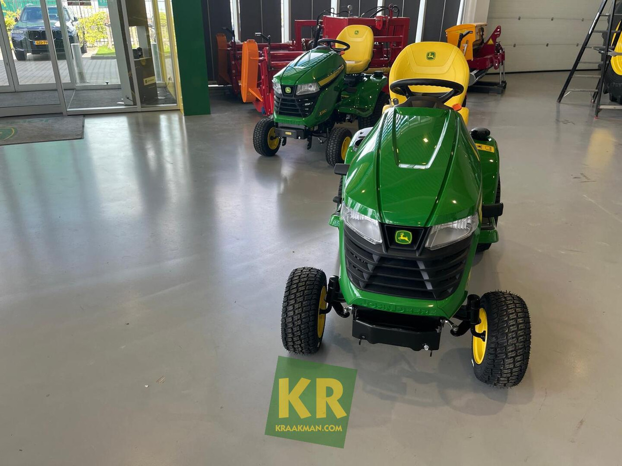 X380 John Deere - Газонокосилка: фото 2 X380 John Deere - Газонокосилка: фото 2