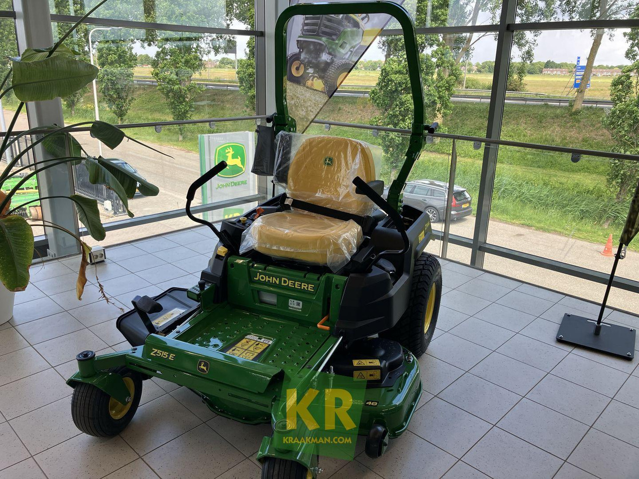 Z515E ZEROTURN John Deere - Газонокосилка: фото 5 Z515E ZEROTURN John Deere - Газонокосилка: фото 5