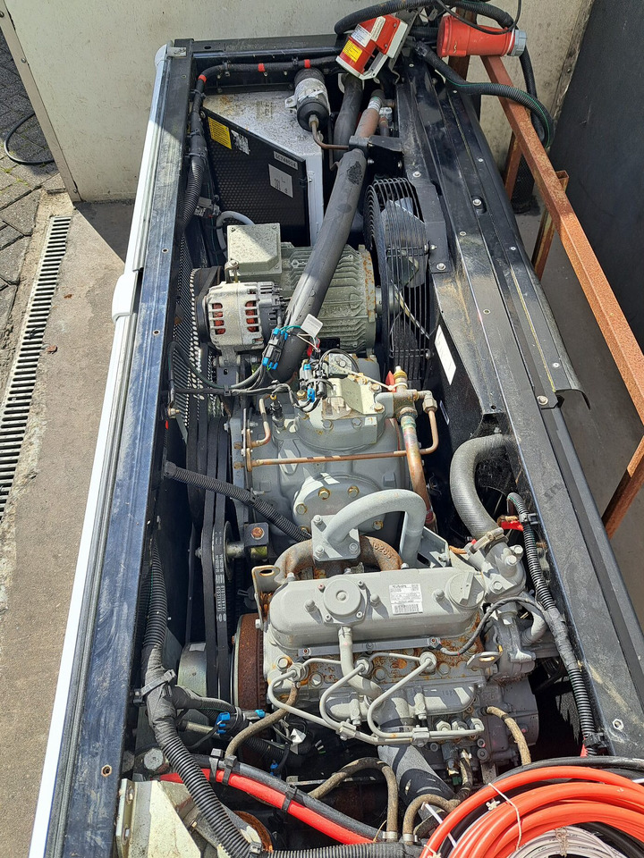 Supra 1150u MT S/N : GC748014 - Холодильная установка: фото 3 Supra 1150u MT S/N : GC748014 - Холодильная установка: фото 3