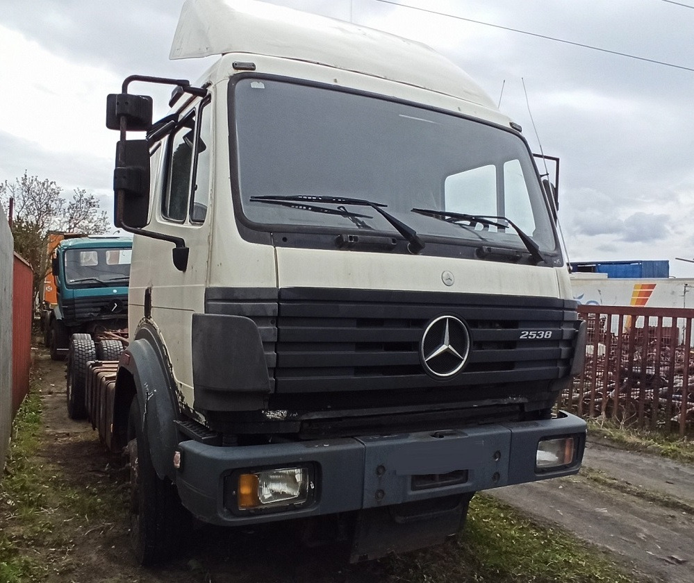 MERCEDES-BENZ SK 2538 6x2 - Грузовик: фото 2 MERCEDES-BENZ SK 2538 6x2 - Грузовик: фото 2