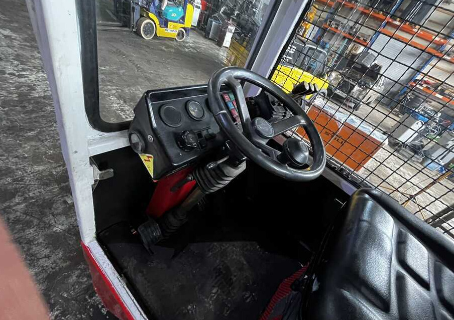 Fantuzzi SF30 - Боковой погрузчик: фото 3 Fantuzzi SF30 - Боковой погрузчик: фото 3