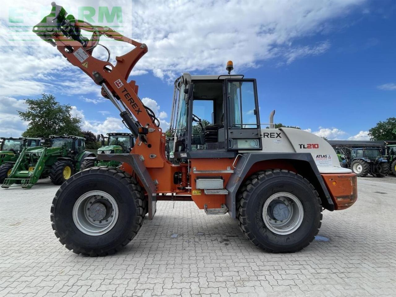 Atlas terex tl210 - Мини-экскаватор: фото 3 Atlas terex tl210 - Мини-экскаватор: фото 3
