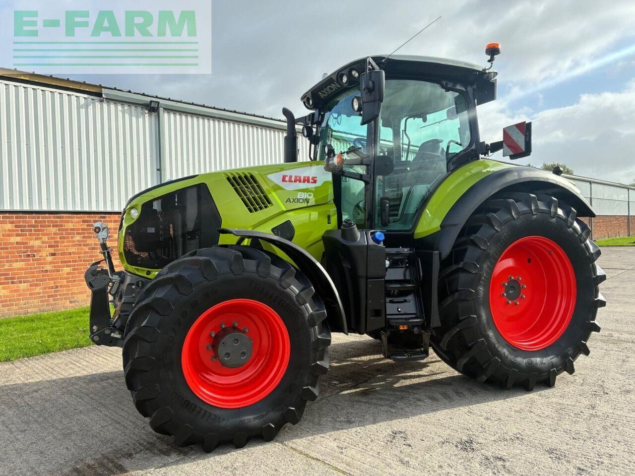 CLAAS AXION 810 CIS+ 50K - Трактор: фото 4 CLAAS AXION 810 CIS+ 50K - Трактор: фото 4