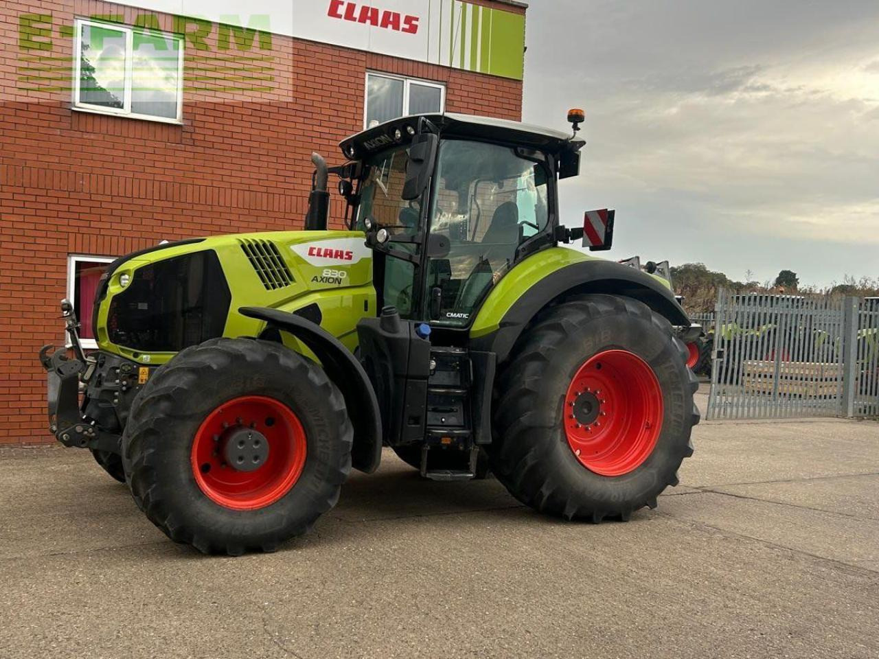 CLAAS AXION 830 - Трактор: фото 3 CLAAS AXION 830 - Трактор: фото 3