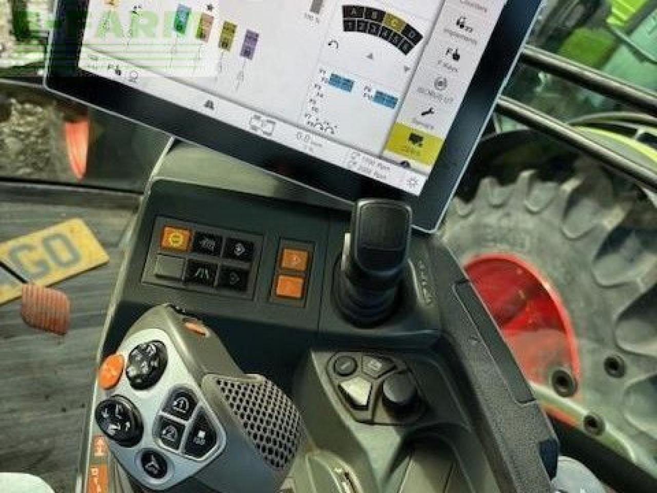 CLAAS AXION 830 - Трактор: фото 5 CLAAS AXION 830 - Трактор: фото 5