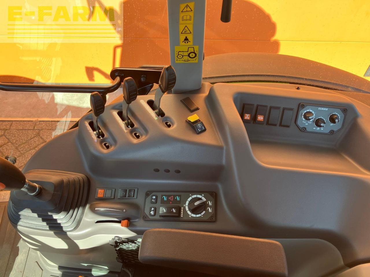 CLAAS AXOS 230 Advanced - Трактор: фото 5 CLAAS AXOS 230 Advanced - Трактор: фото 5