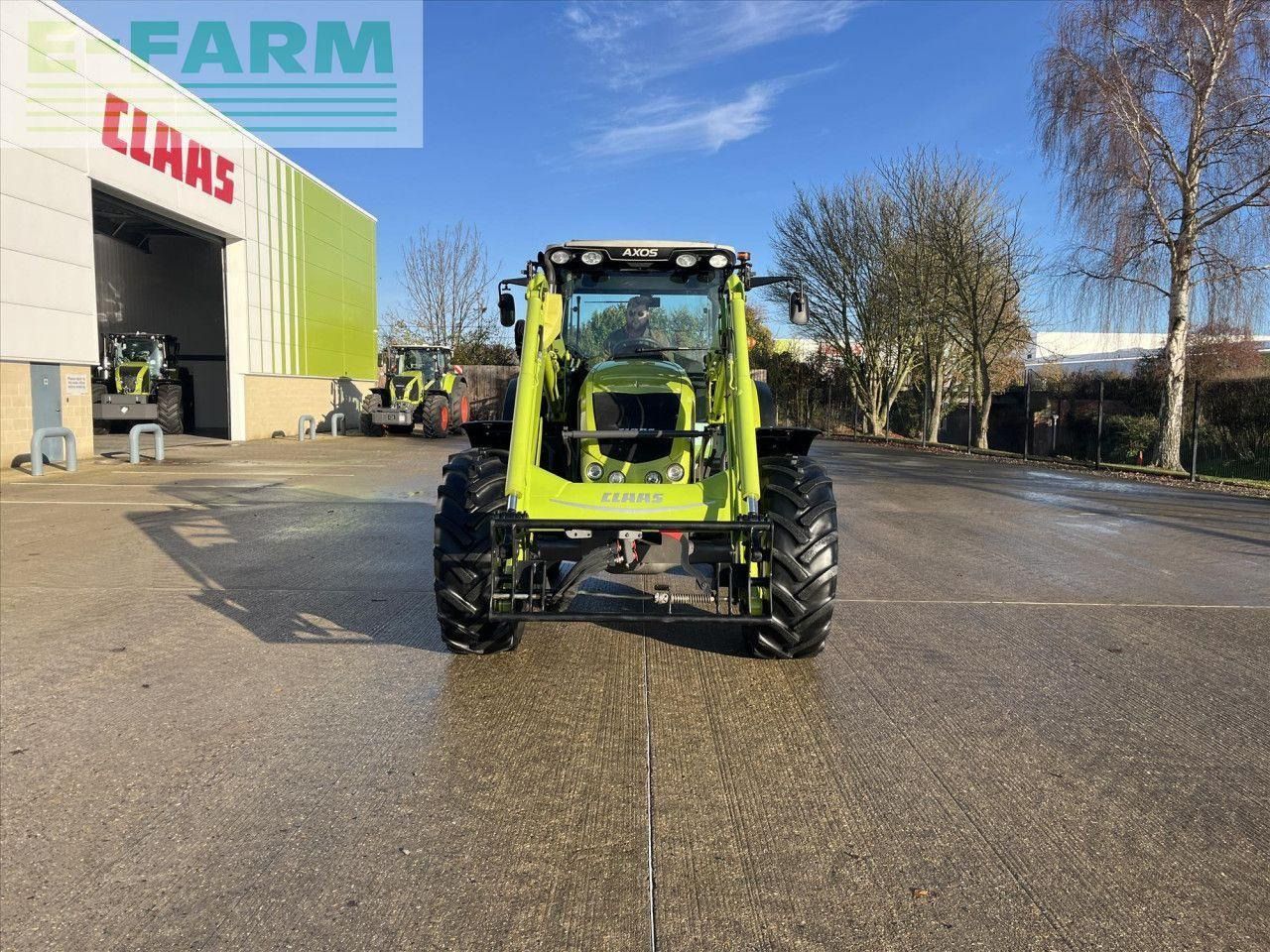 CLAAS AXOS 340 CX CX - Трактор: фото 2 CLAAS AXOS 340 CX CX - Трактор: фото 2