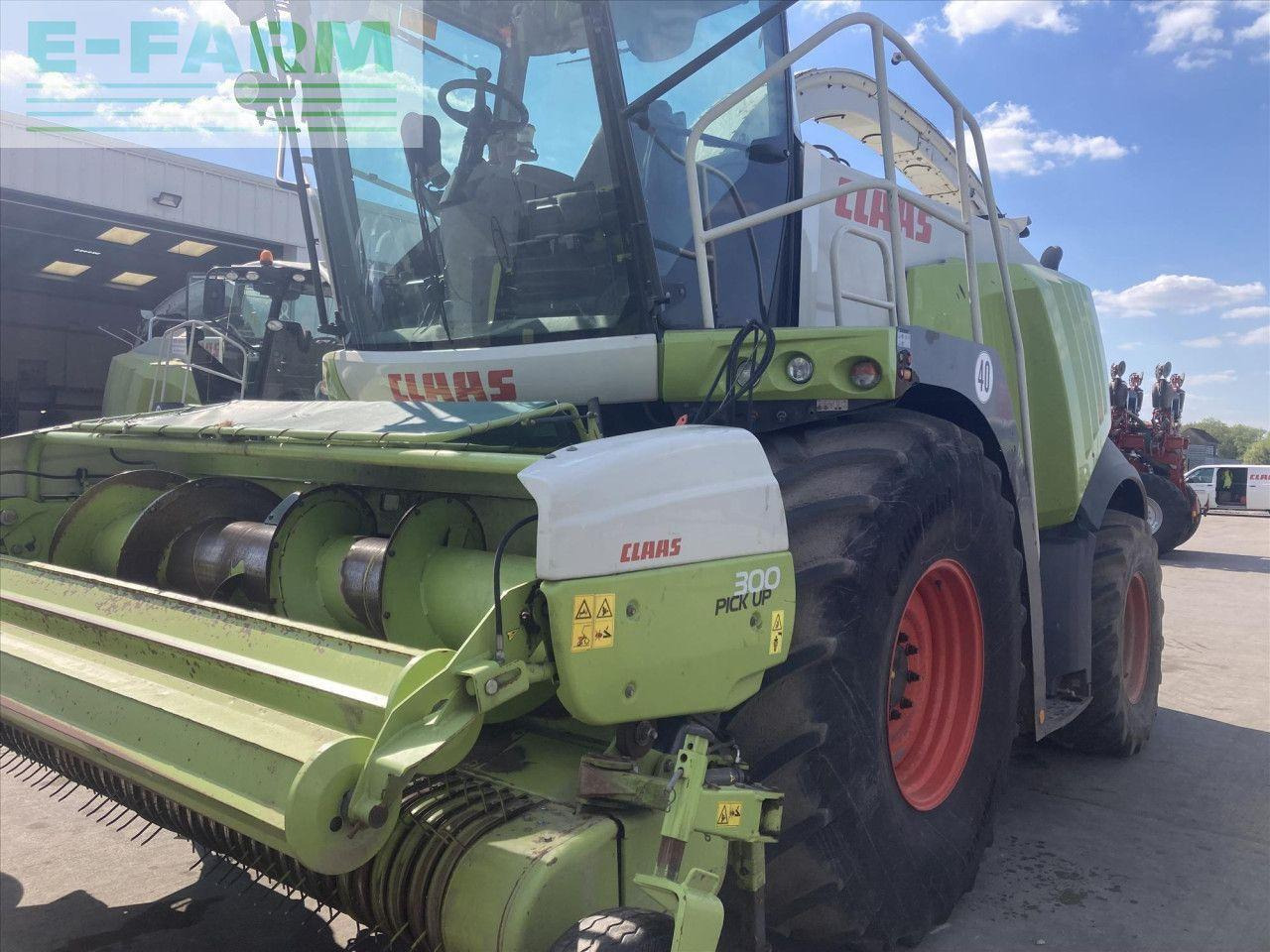 CLAAS JAGUAR 940 C/W PU300 4WD - Кормоуборочный комбайн: фото 3 CLAAS JAGUAR 940 C/W PU300 4WD - Кормоуборочный комбайн: фото 3