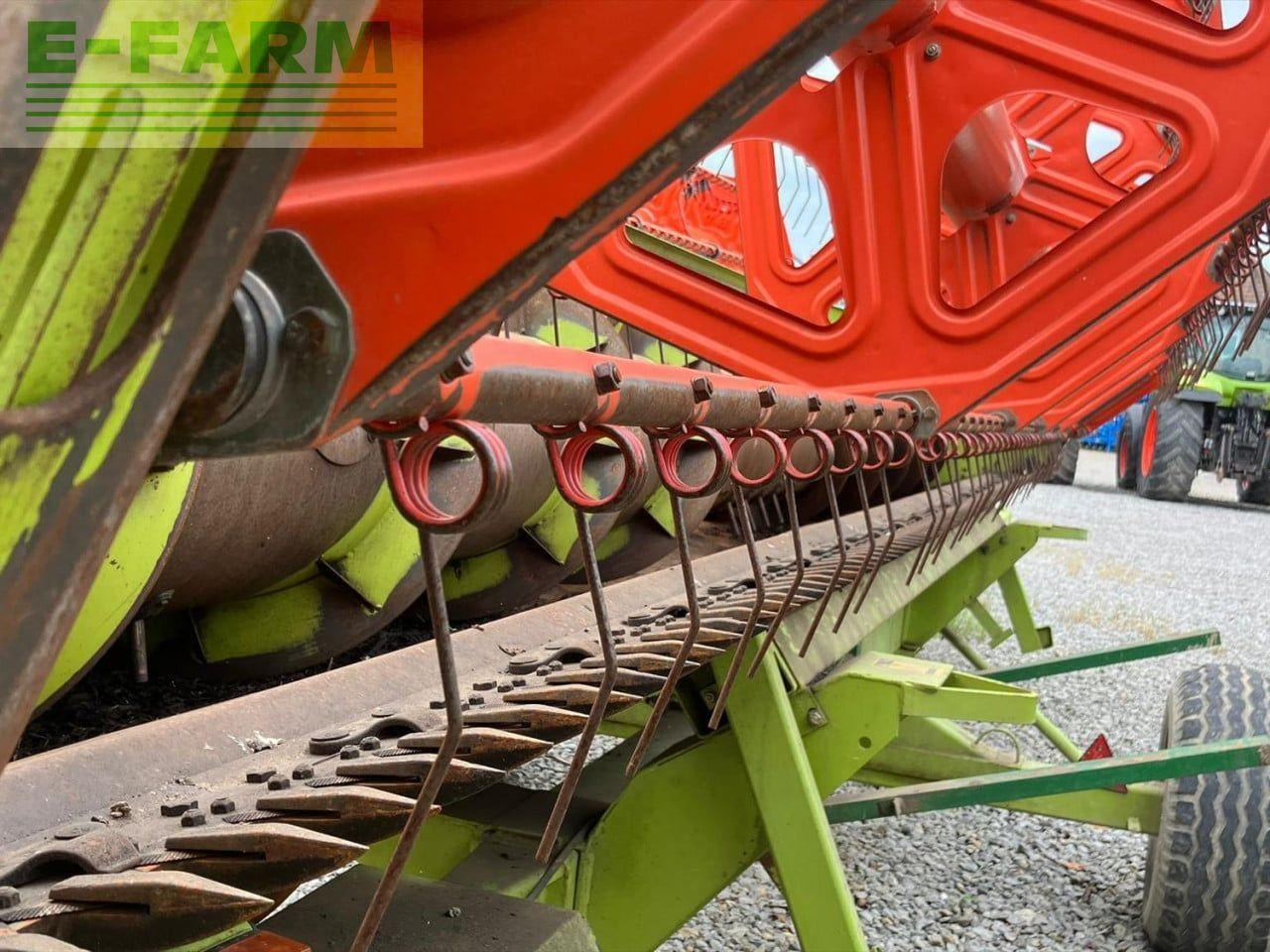 CLAAS V660 - Зерноуборочный комбайн: фото 1 CLAAS V660 - Зерноуборочный комбайн: фото 1