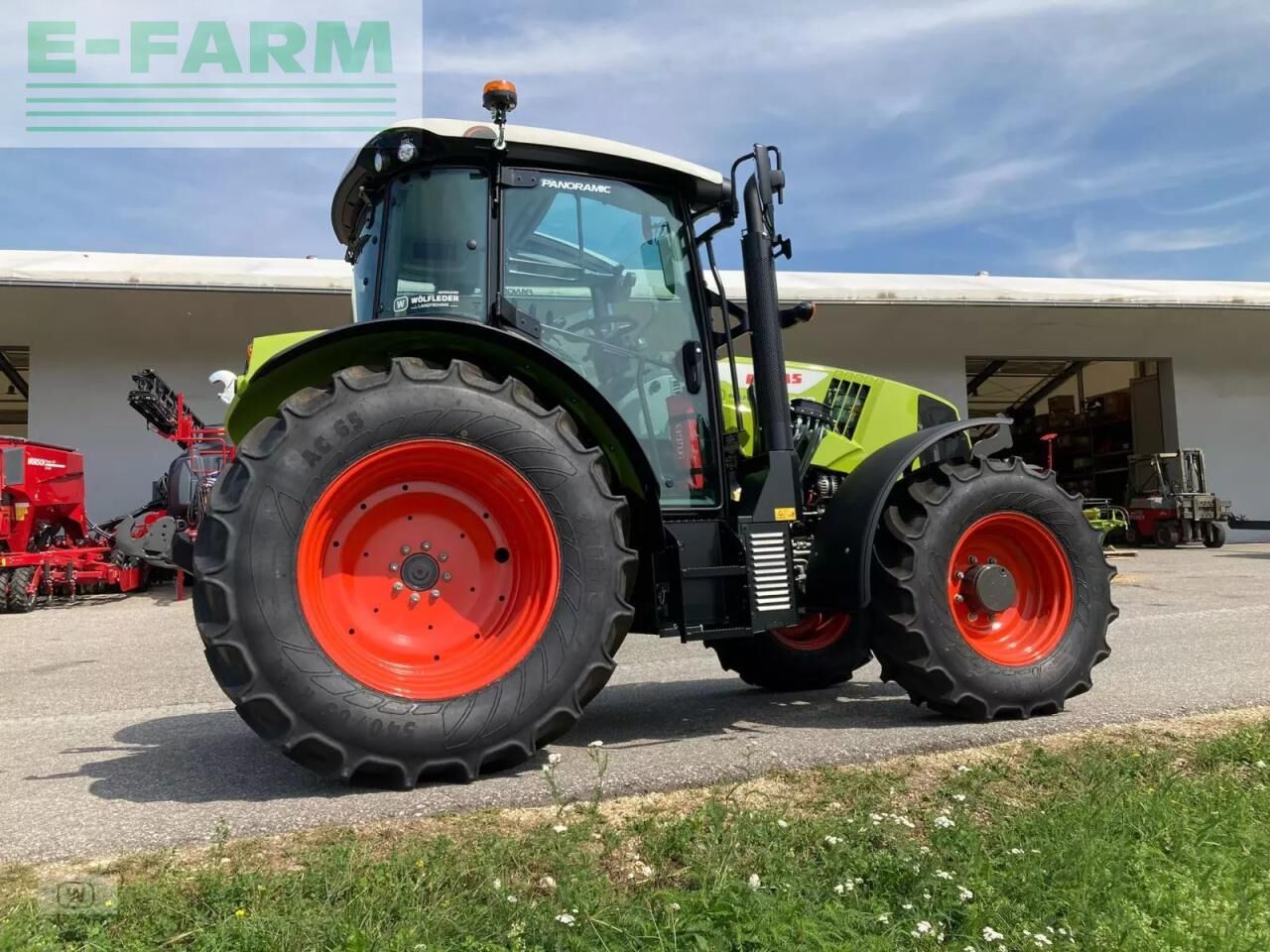 CLAAS arion 420 - Трактор: фото 5 CLAAS arion 420 - Трактор: фото 5