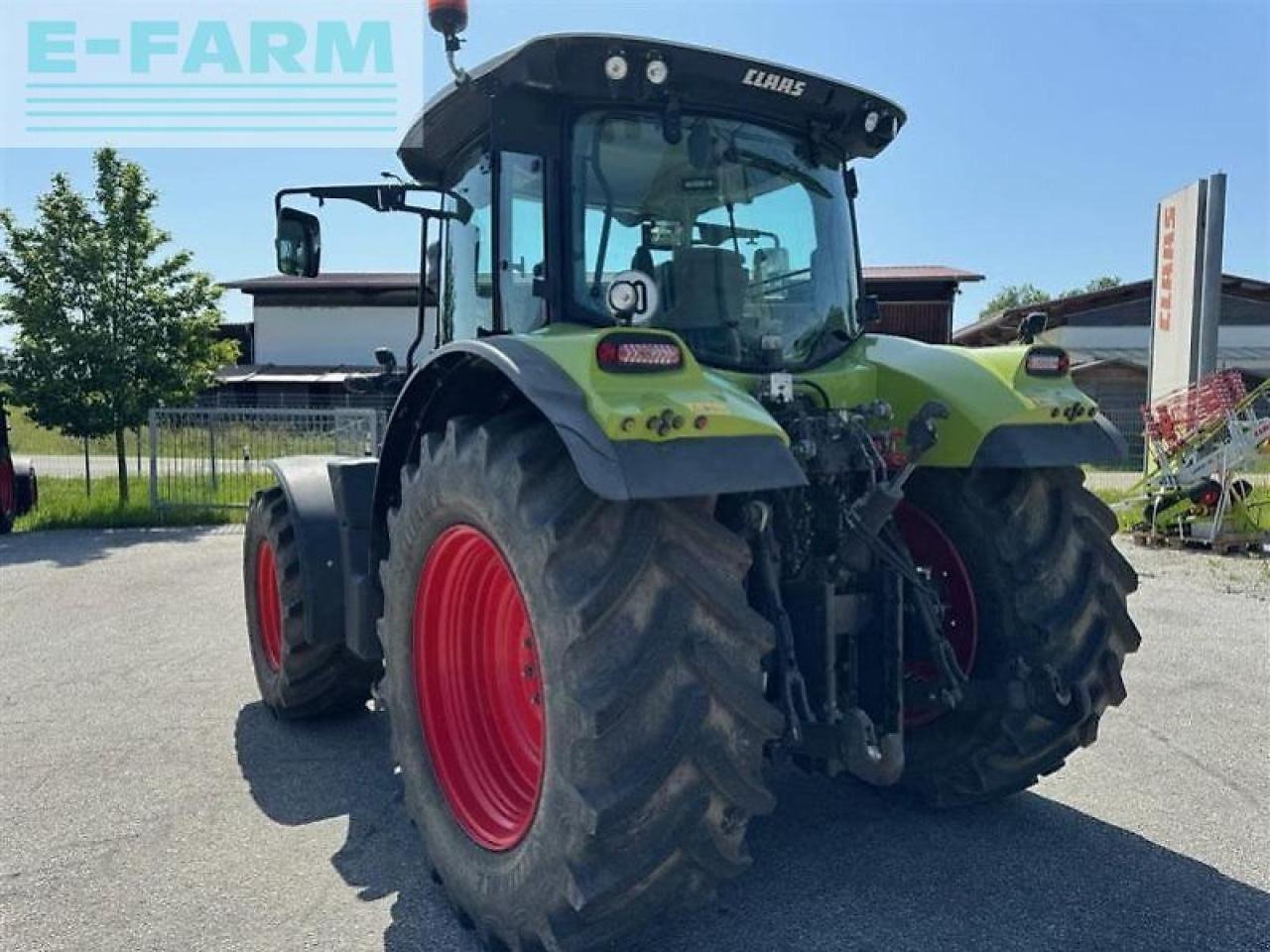 CLAAS arion 620 cebis cmatic CMATIC CEBIS - Трактор: фото 3 CLAAS arion 620 cebis cmatic CMATIC CEBIS - Трактор: фото 3
