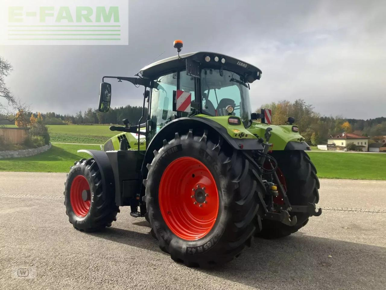 CLAAS arion 630 cebis cmatic CMATIC CEBIS - Трактор: фото 3 CLAAS arion 630 cebis cmatic CMATIC CEBIS - Трактор: фото 3