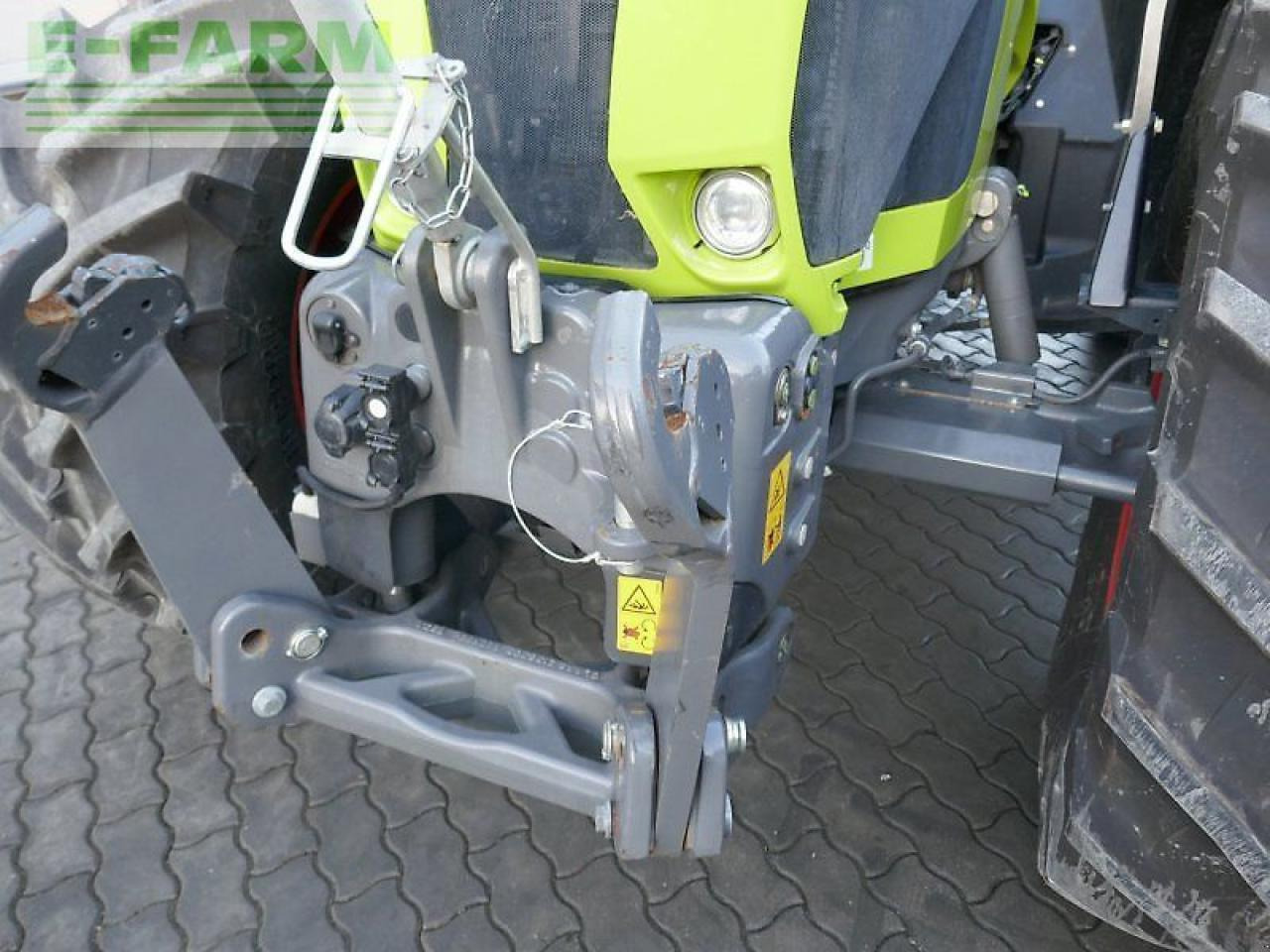CLAAS arion 630 cmatic cebis CMATIC CEBIS - Трактор: фото 4 CLAAS arion 630 cmatic cebis CMATIC CEBIS - Трактор: фото 4