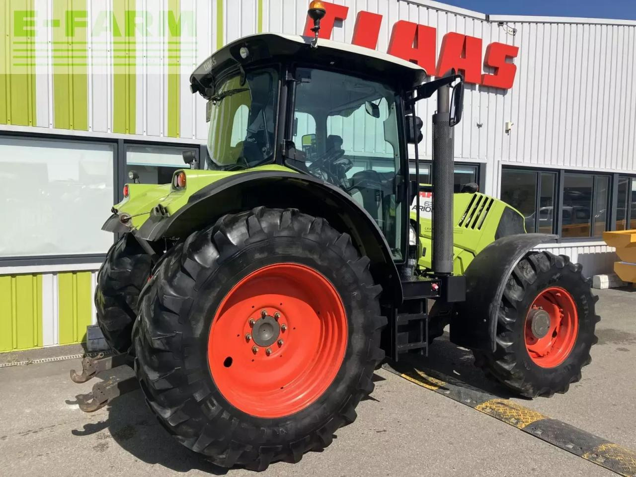 CLAAS arion 630 t4i cis CIS - Трактор: фото 2 CLAAS arion 630 t4i cis CIS - Трактор: фото 2