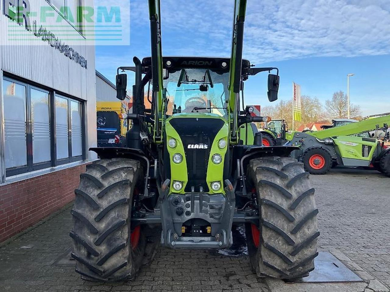 CLAAS arion 650 cis + fl140 + maxi-care CIS+ - Трактор: фото 3 CLAAS arion 650 cis + fl140 + maxi-care CIS+ - Трактор: фото 3