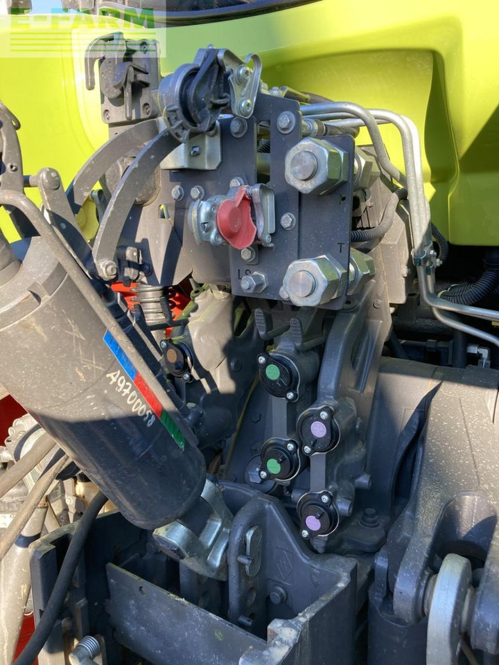 CLAAS arion 650 cmatic cebis CMATIC CEBIS - Трактор: фото 4 CLAAS arion 650 cmatic cebis CMATIC CEBIS - Трактор: фото 4
