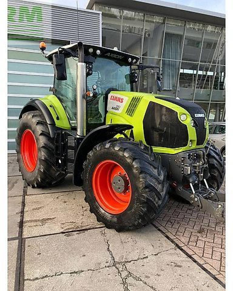 CLAAS arion 810 cmatic cis+ CMATIC CIS+ - Трактор: фото 1 CLAAS arion 810 cmatic cis+ CMATIC CIS+ - Трактор: фото 1