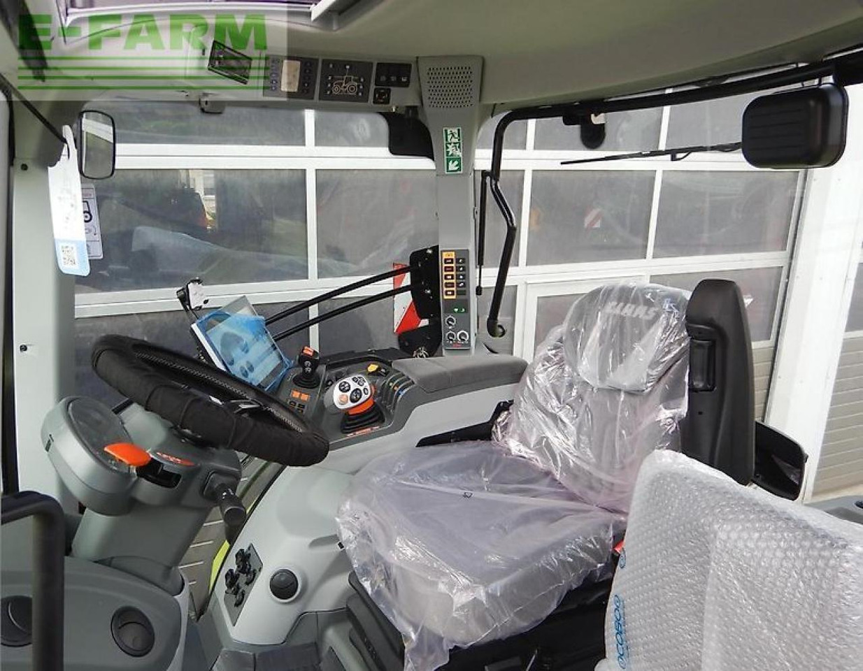 CLAAS axion 800 cebis hexashift a50 HEXASHIFT CEBIS - Трактор: фото 4 CLAAS axion 800 cebis hexashift a50 HEXASHIFT CEBIS - Трактор: фото 4
