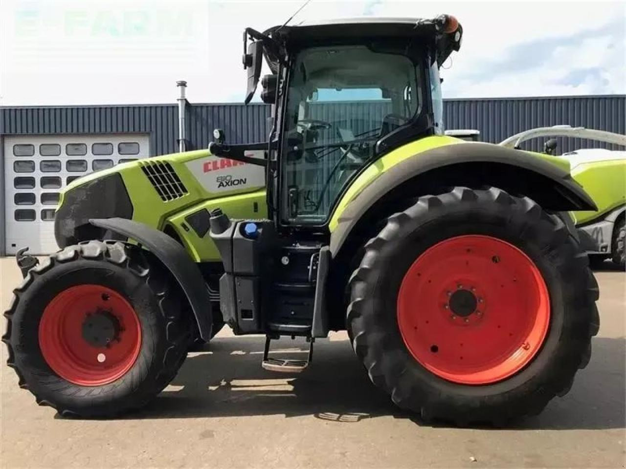 CLAAS axion 810 - Трактор: фото 5 CLAAS axion 810 - Трактор: фото 5