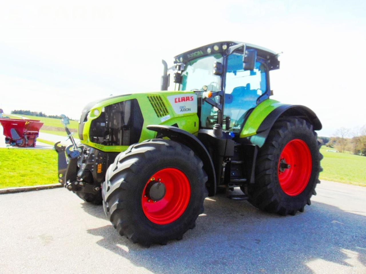 CLAAS axion 810 c-matic CMATIC - Трактор: фото 2 CLAAS axion 810 c-matic CMATIC - Трактор: фото 2
