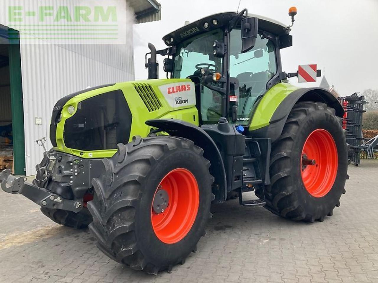 CLAAS axion 810 cm cis+ - Трактор: фото 5 CLAAS axion 810 cm cis+ - Трактор: фото 5