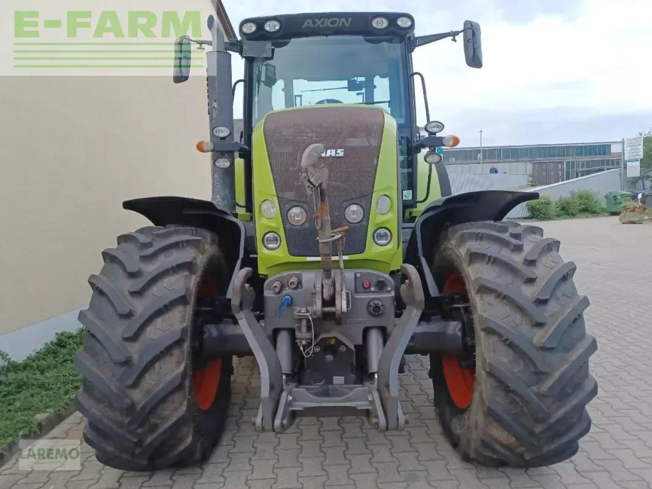 CLAAS axion 820 cmatic cebis CMATIC CEBIS - Трактор: фото 3 CLAAS axion 820 cmatic cebis CMATIC CEBIS - Трактор: фото 3