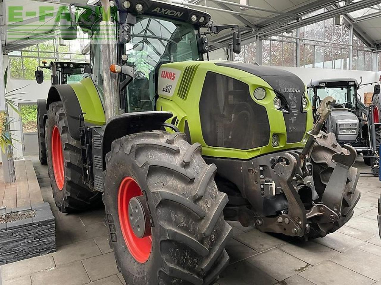 CLAAS axion 830 c-matic CMATIC - Трактор: фото 1 CLAAS axion 830 c-matic CMATIC - Трактор: фото 1
