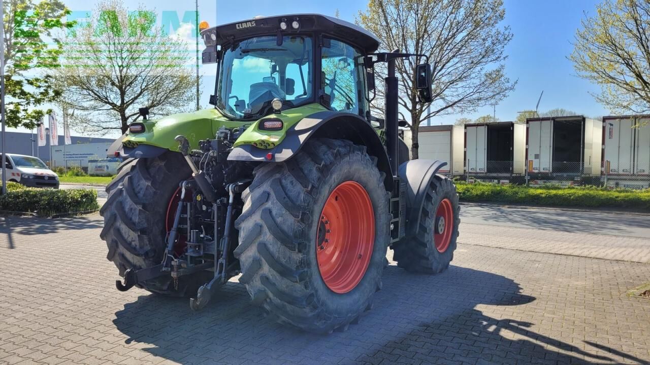 CLAAS axion 850 c-matic - Трактор: фото 5 CLAAS axion 850 c-matic - Трактор: фото 5