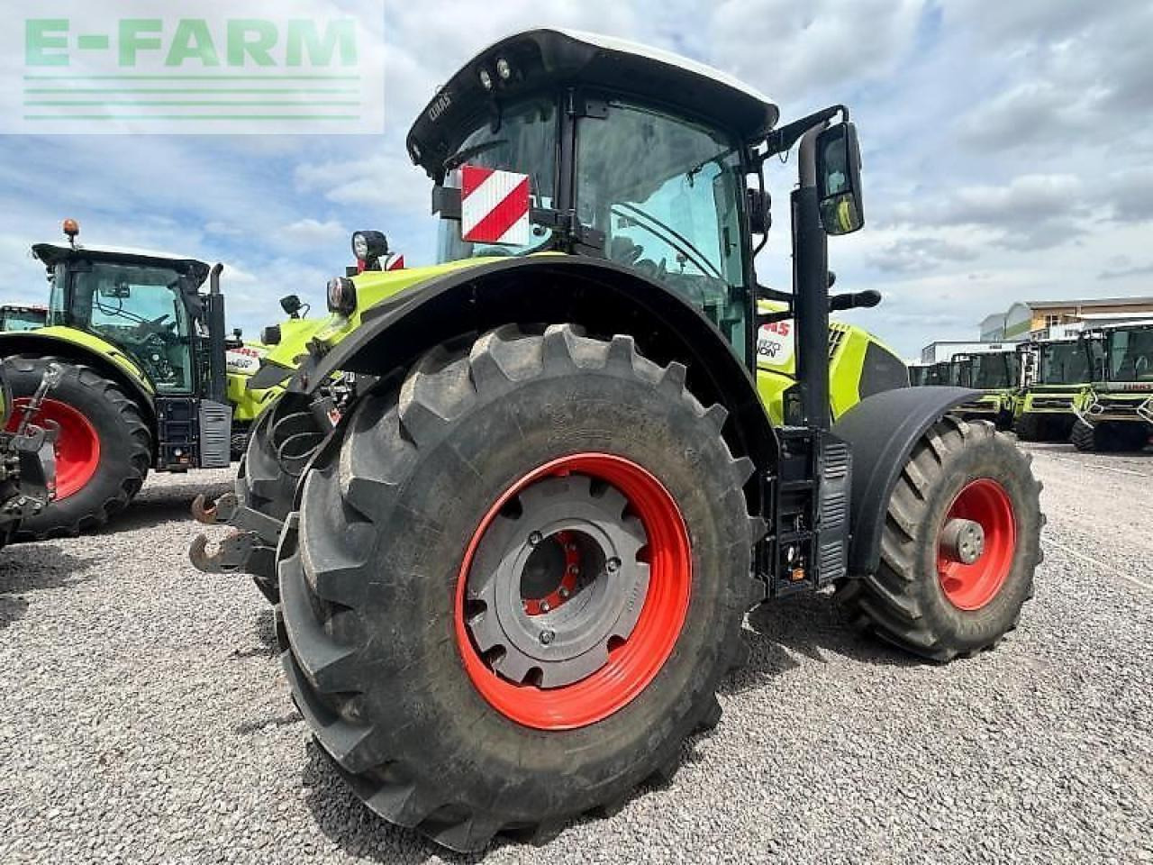 CLAAS axion 870 - Трактор: фото 4 CLAAS axion 870 - Трактор: фото 4
