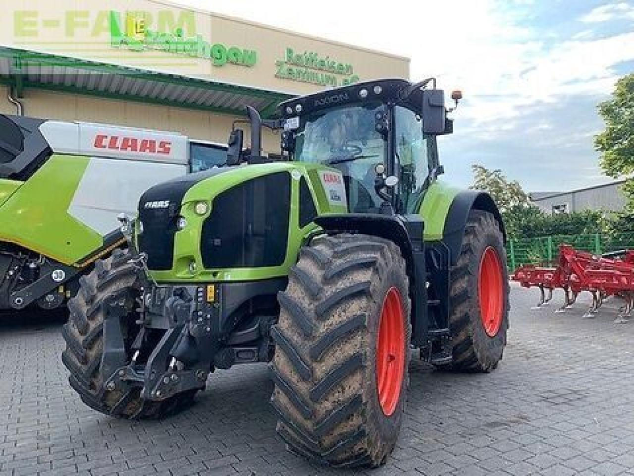 CLAAS axion 930 cmatic cebis CMATIC CEBIS - Трактор: фото 2 CLAAS axion 930 cmatic cebis CMATIC CEBIS - Трактор: фото 2
