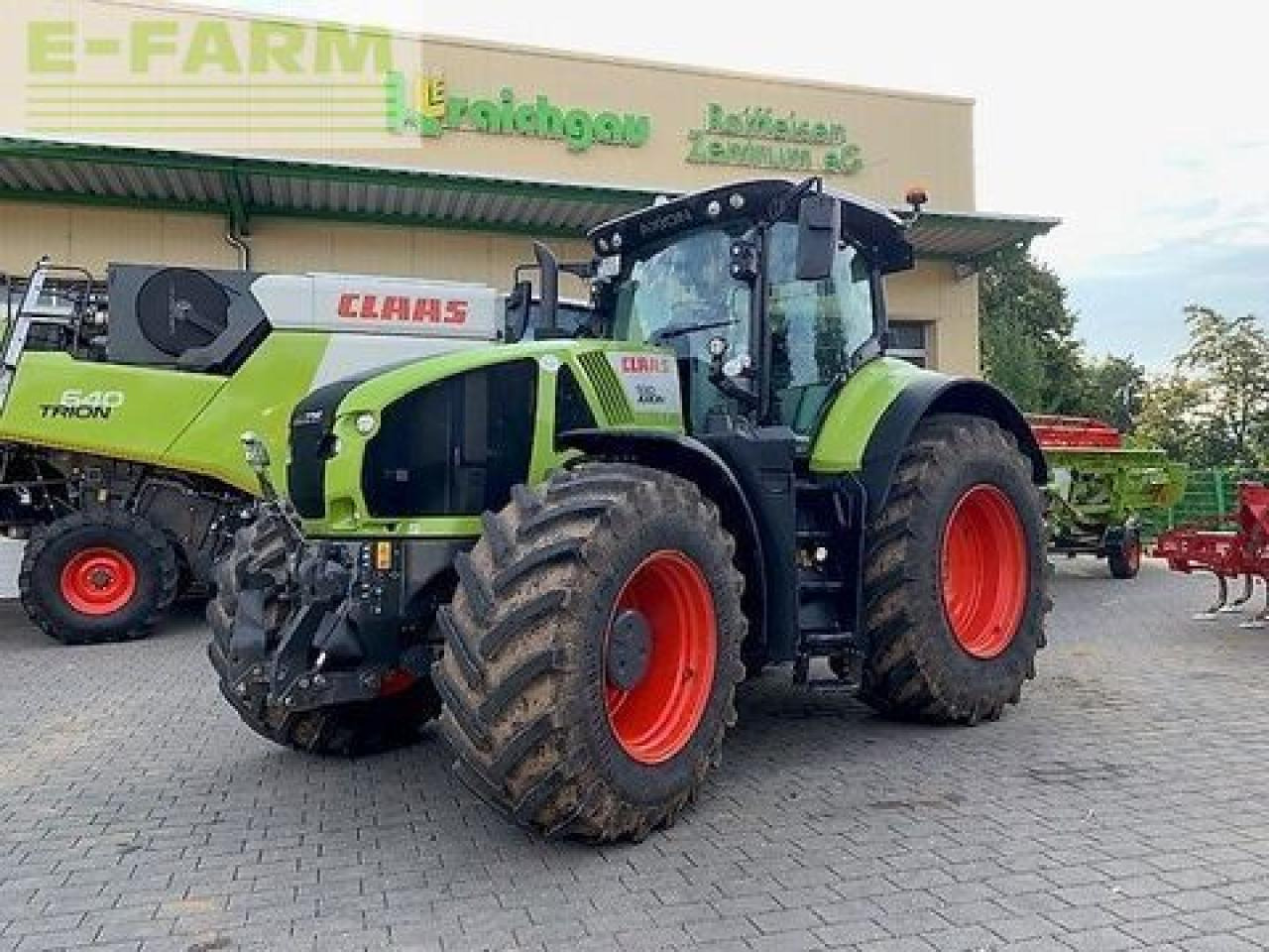 CLAAS axion 930 cmatic cebis CMATIC CEBIS - Трактор: фото 1 CLAAS axion 930 cmatic cebis CMATIC CEBIS - Трактор: фото 1