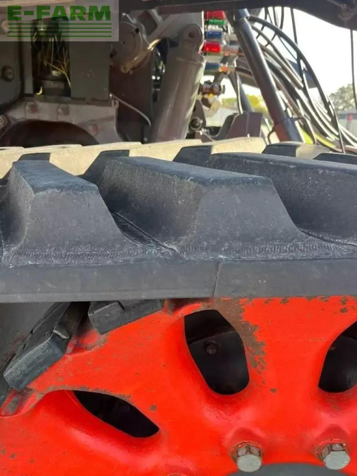 CLAAS axion 960tt - Трактор: фото 5 CLAAS axion 960tt - Трактор: фото 5