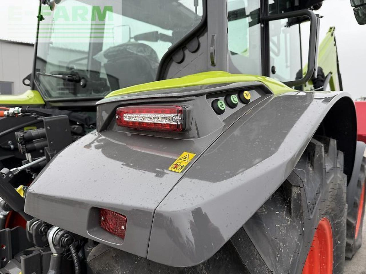 CLAAS axos 3.105 - Трактор: фото 5 CLAAS axos 3.105 - Трактор: фото 5