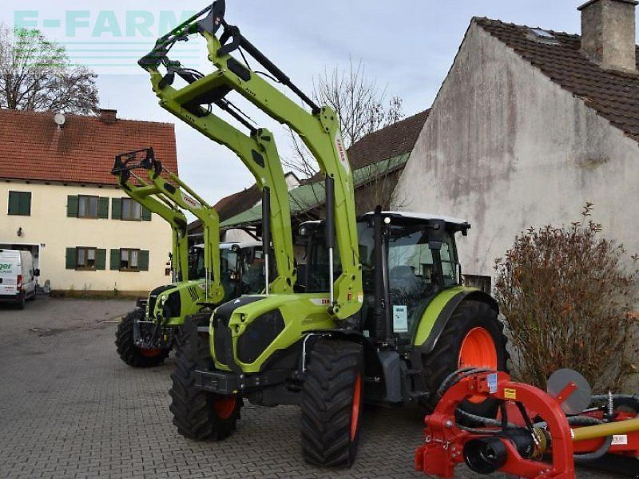 CLAAS axos 3.105 mit fl 100 c - Трактор: фото 4 CLAAS axos 3.105 mit fl 100 c - Трактор: фото 4