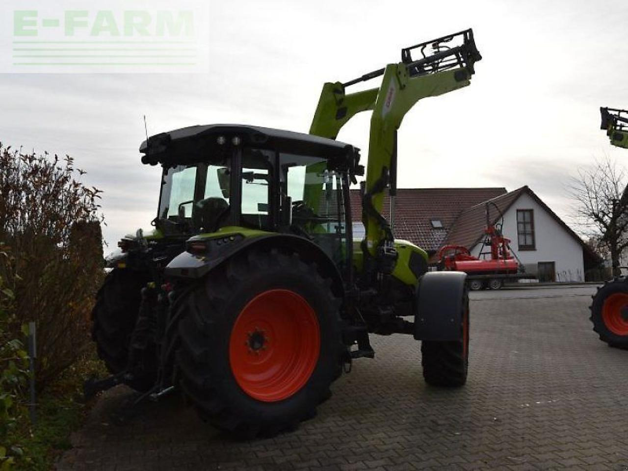 CLAAS axos 3.105 mit fl 100 c - Трактор: фото 3 CLAAS axos 3.105 mit fl 100 c - Трактор: фото 3